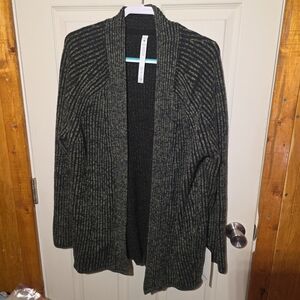 NWT $168 Lululemon black/green Cotton- Cashmere Blend Sweater Wrap sz 10